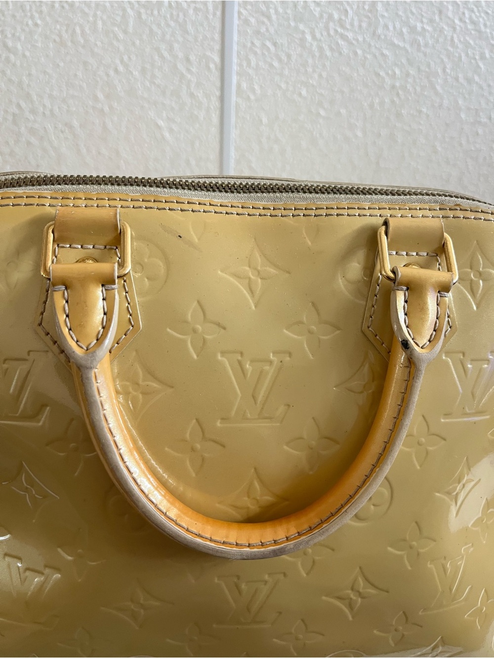Louis vuitton Alma Vernis bag - Picture 4 of 15